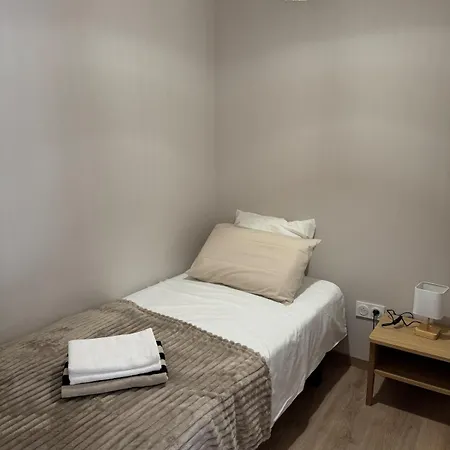 Plein De Charme Avec Ses Poutres Apparentes , Ses Pierres Et Son Jacuzzi Exterieur Semesterbostad Caux