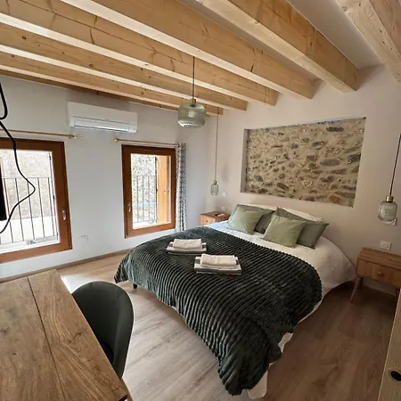 Semesterbostad Plein De Charme Avec Ses Poutres Apparentes , Ses Pierres Et Son Jacuzzi Exterieur
