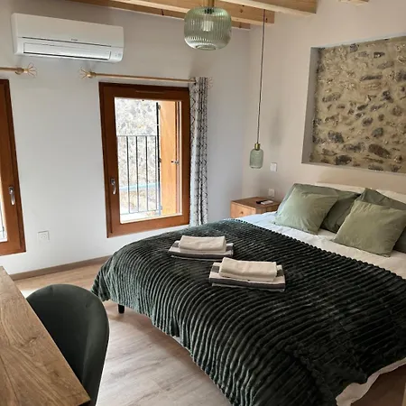 Holiday home Plein De Charme Avec Ses Poutres Apparentes , Ses Pierres Et Son Jacuzzi Exterieur *