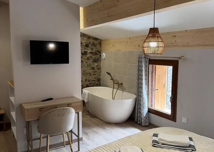 Σπίτι διακοπών Plein De Charme Avec Ses Poutres Apparentes , Ses Pierres Et Son Jacuzzi Exterieur Caux