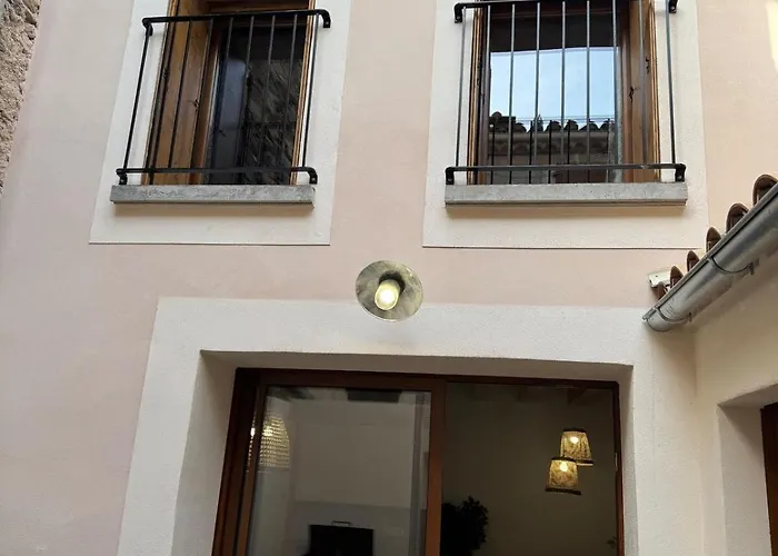 Plein De Charme Avec Ses Poutres Apparentes , Ses Pierres Et Son Jacuzzi Exterieur Σπίτι διακοπών