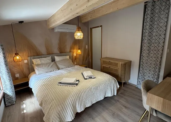 Σπίτι διακοπών Plein De Charme Avec Ses Poutres Apparentes , Ses Pierres Et Son Jacuzzi Exterieur